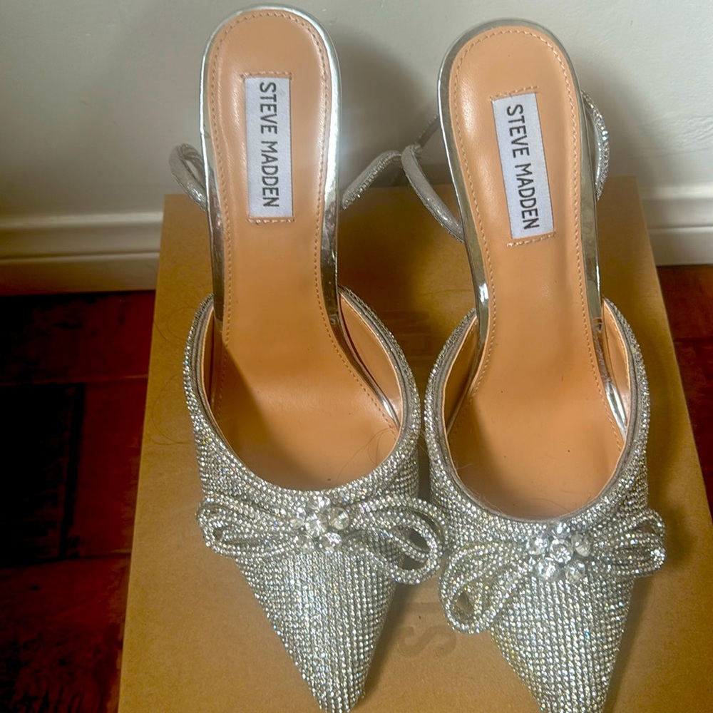 Steve Madden Viable Rhinestones